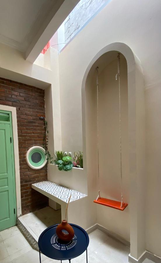 Et Malio Stay & Travel Malioboro Pusat Kota Yogyakarta Extérieur photo